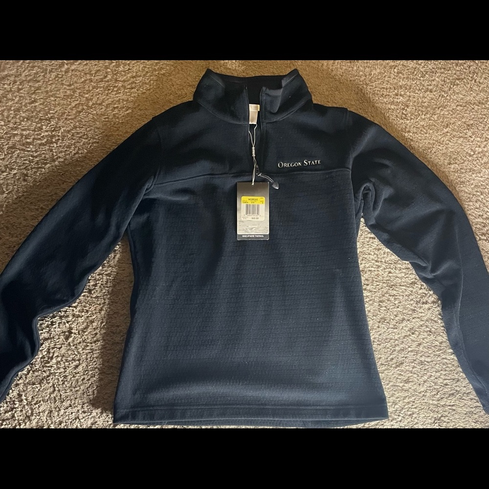 Oregon State woman black sweatshirt, new.